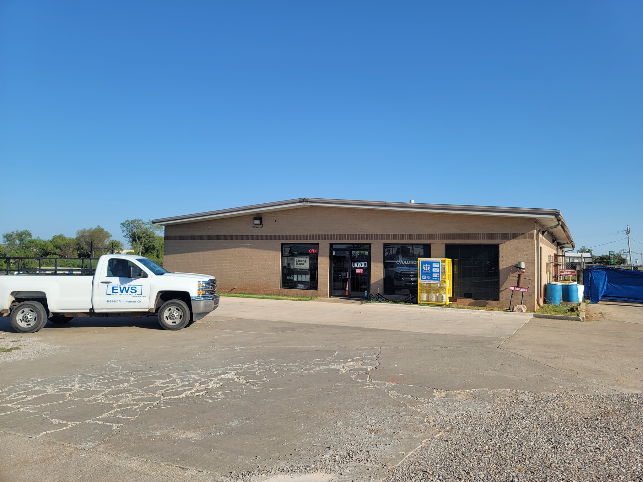 Everything Welding & Safety storefront exterior